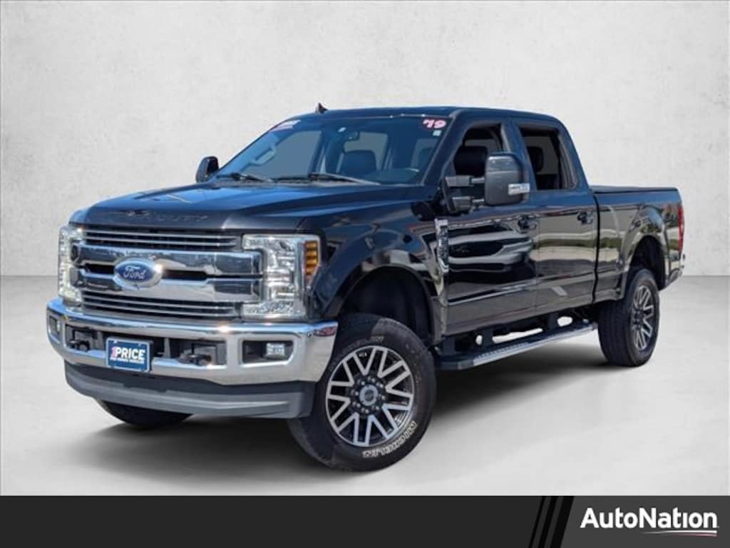 Used 2019 Ford F-250 LARIAT Truck Crew Cab