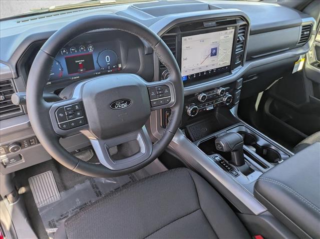 2025 Ford F-150 XLT photo 3