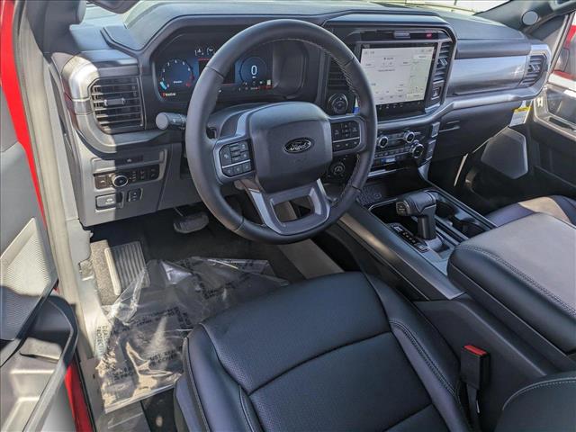 2025 Ford F-150 Lariat photo 3