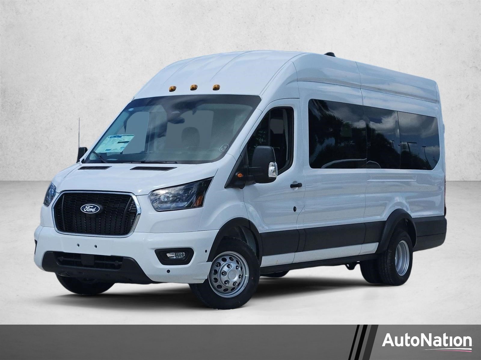  Ford Transit-350 Passenger