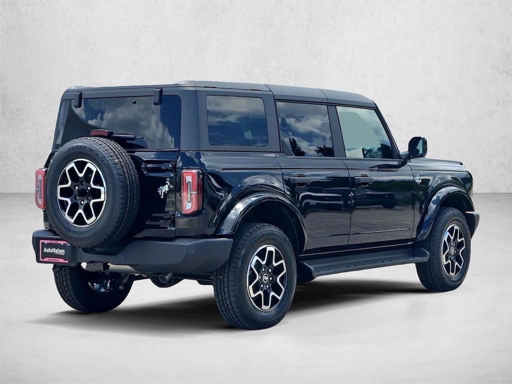 New 2026 Ford Bronco Outer Banks SUV