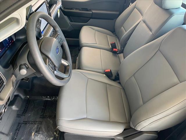 2025 Ford F-150 XL photo 4