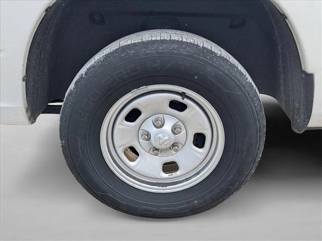 2021 Ram 1500 Classic Tradesman photo 3