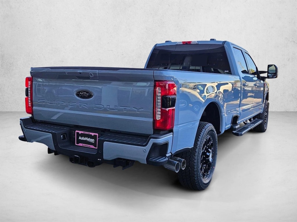 New 2026 Ford F-350 LARIAT Truck Crew Cab