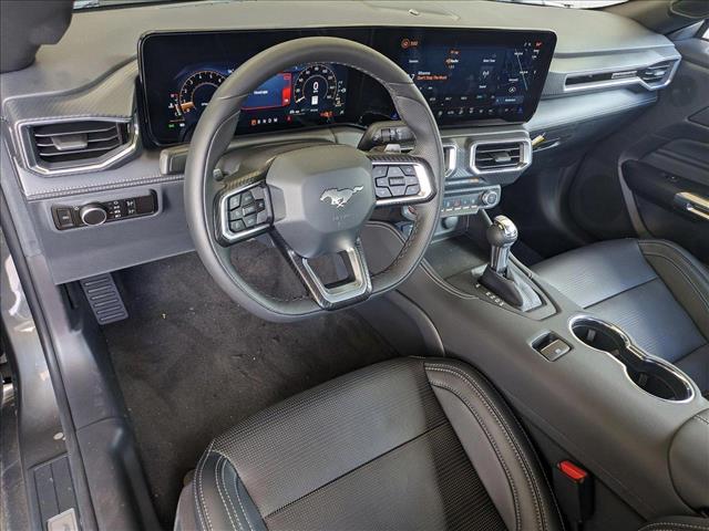 2025 Ford Mustang GT Premium Convertible photo 3