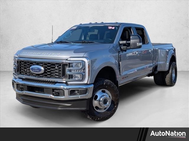2024 Ford F-350 Super Duty Lariat's photo
