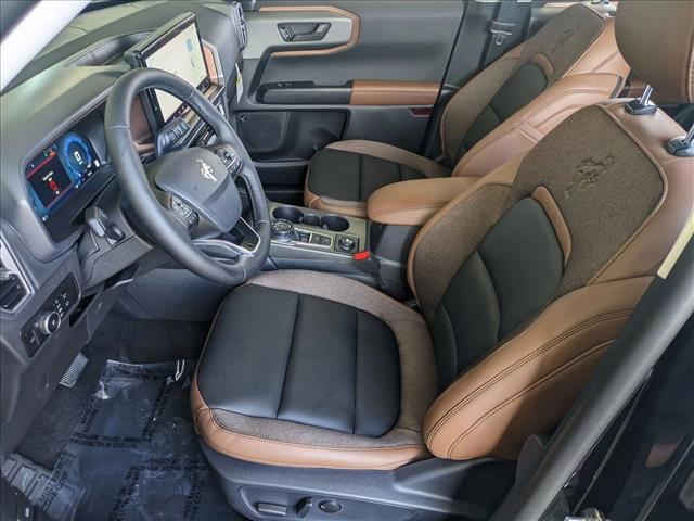 2025 Ford Bronco Sport Outer Banks photo 4