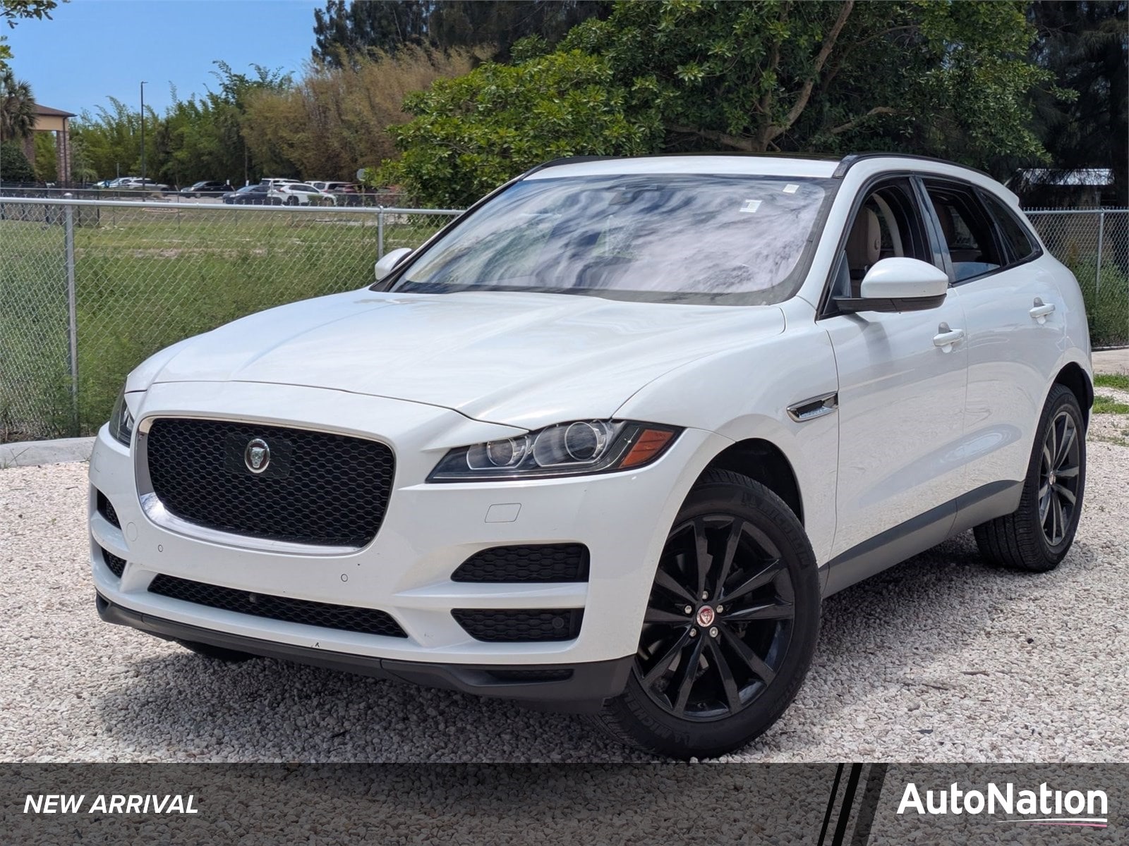 2019 Jaguar F-PACE 25t Prestige AWD's photo