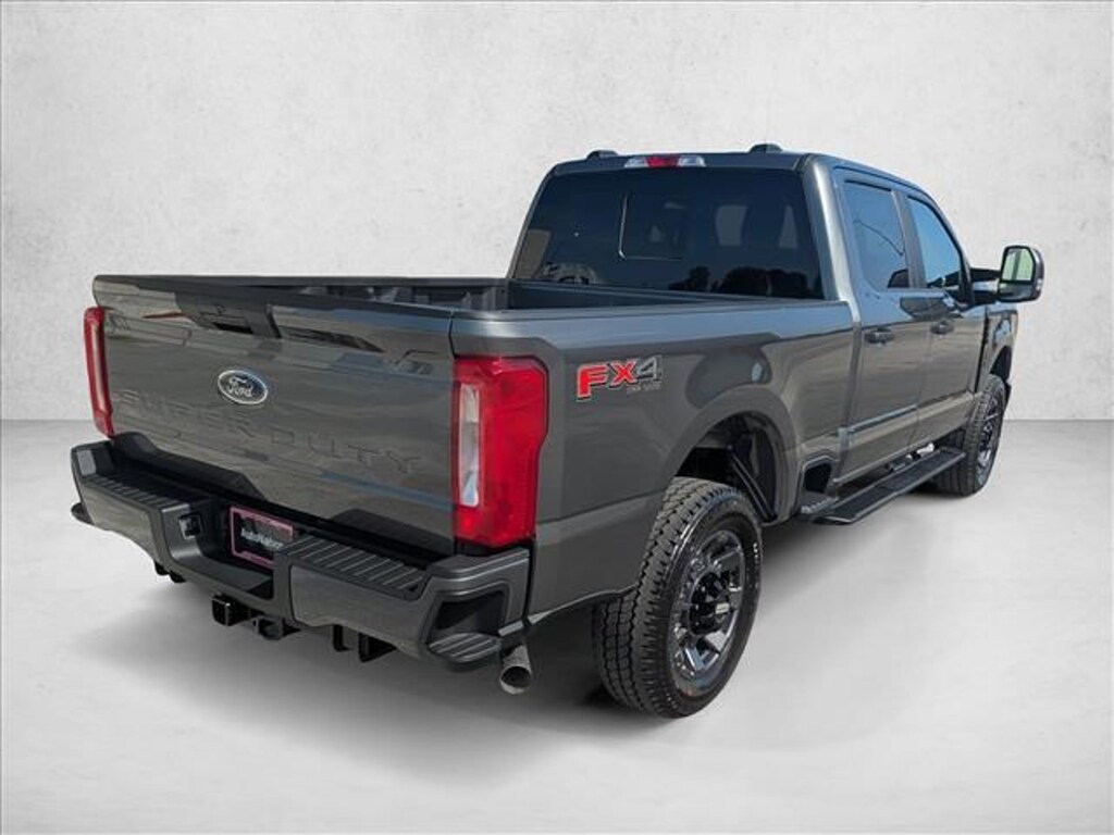 New 2026 Ford F-250 XL Truck Crew Cab