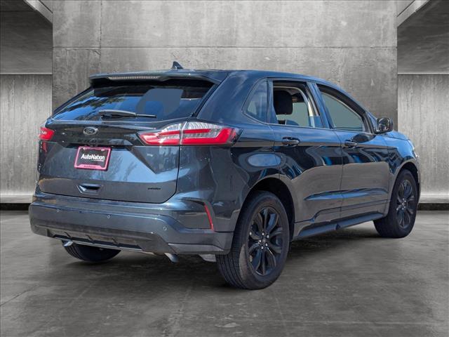 2024 Ford Edge SE photo 2