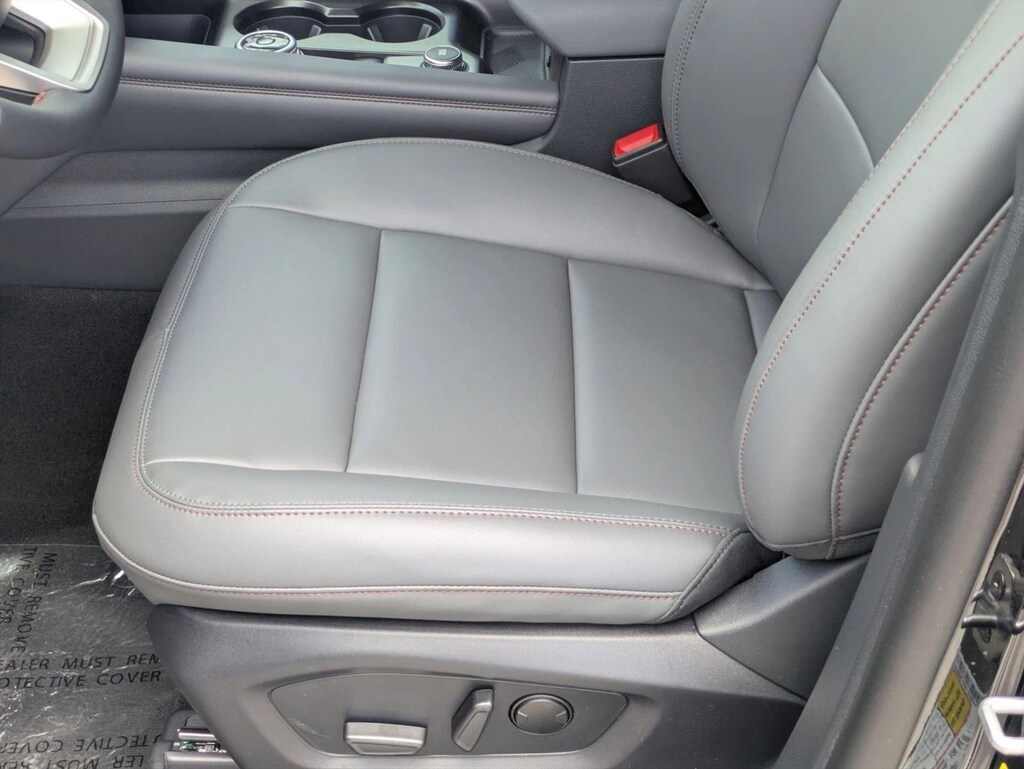 New 2026 Ford Explorer Active w/200A Pkg SUV