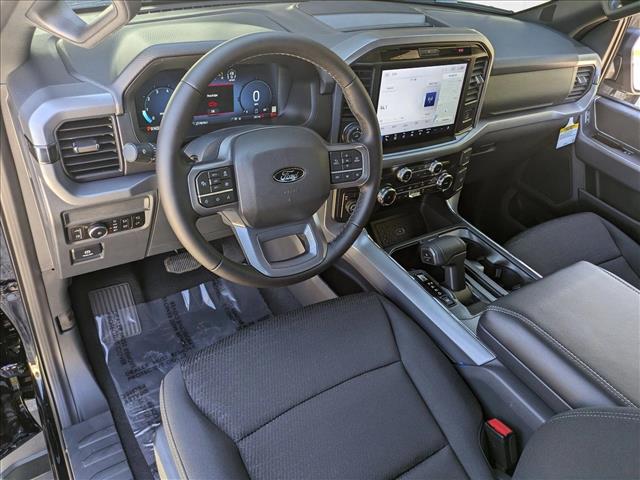 2025 Ford F-150 XLT photo 3