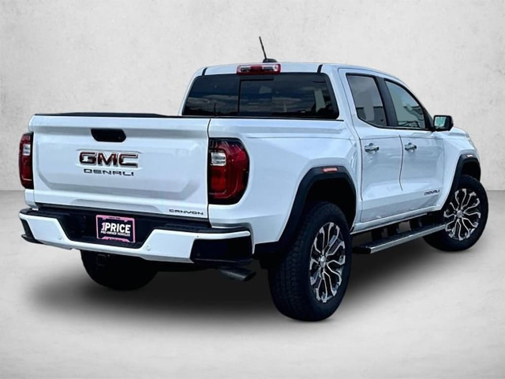 Used 2024 GMC Canyon 4WD Denali Truck Crew Cab