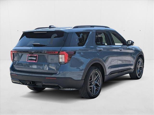 2025 Ford Explorer ST-Line photo 2