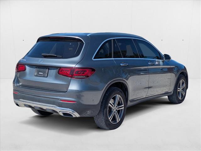 2021 Mercedes Benz GLC 300 photo 3