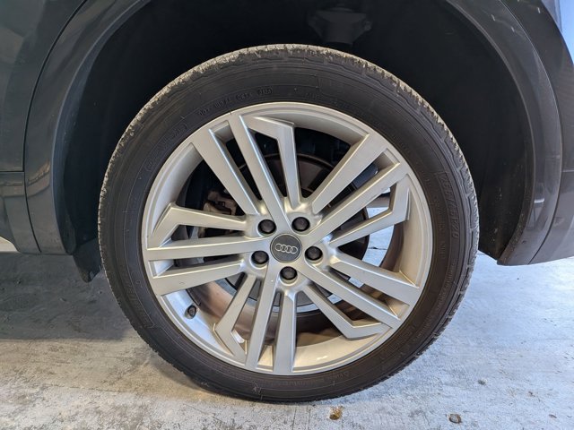 2018 Audi Q5 TFSI Premium Plus photo 3