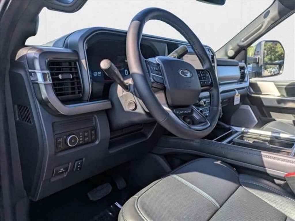 New 2026 Ford F-350 Platinum Truck Crew Cab