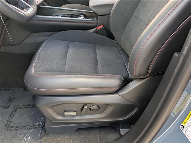 2025 Ford Explorer ST photo 4