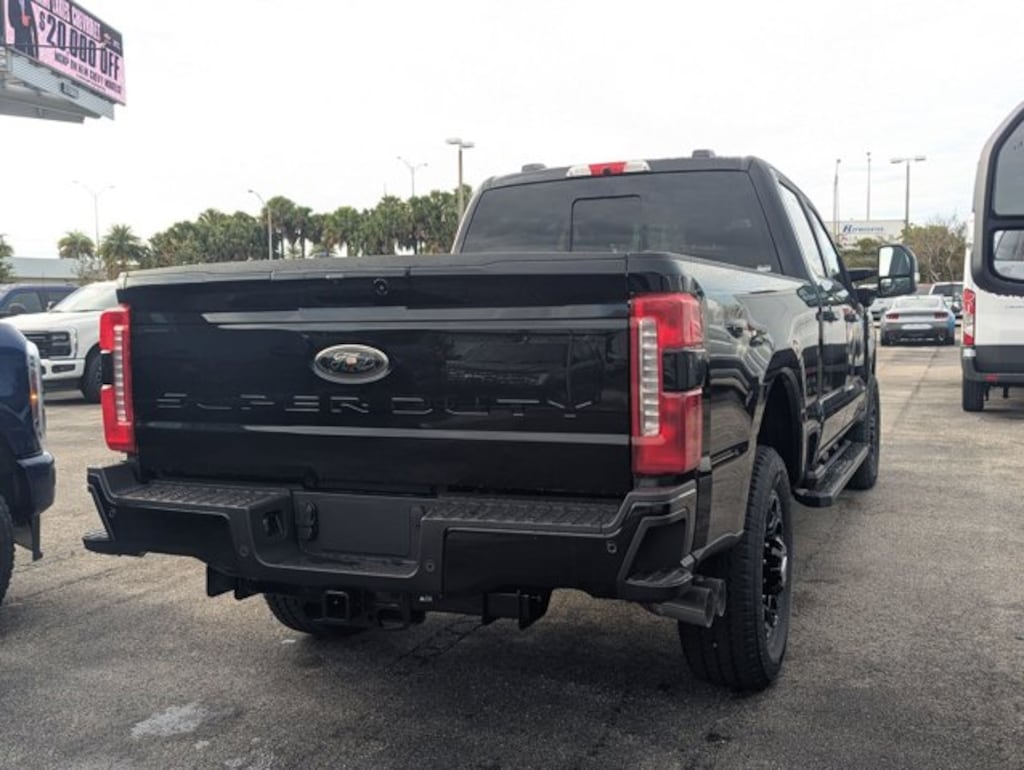 New 2026 Ford F-250 LARIAT Truck Crew Cab
