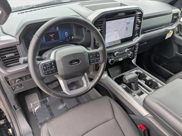 2025 Ford F-150 XLT photo 3