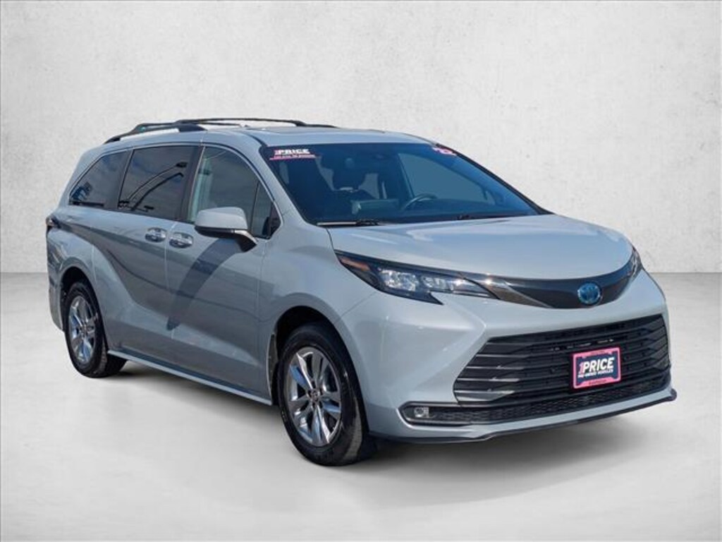 Used 2022 Toyota Sienna XLE Woodland Edition Van Passenger Van