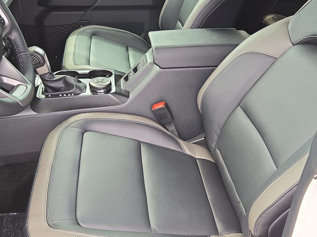 New 2026 Ford Bronco Outer Banks SUV