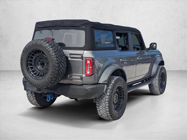 2022 Ford Bronco Outer Banks photo 3