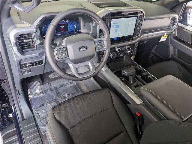2025 Ford F-150 XLT photo 3