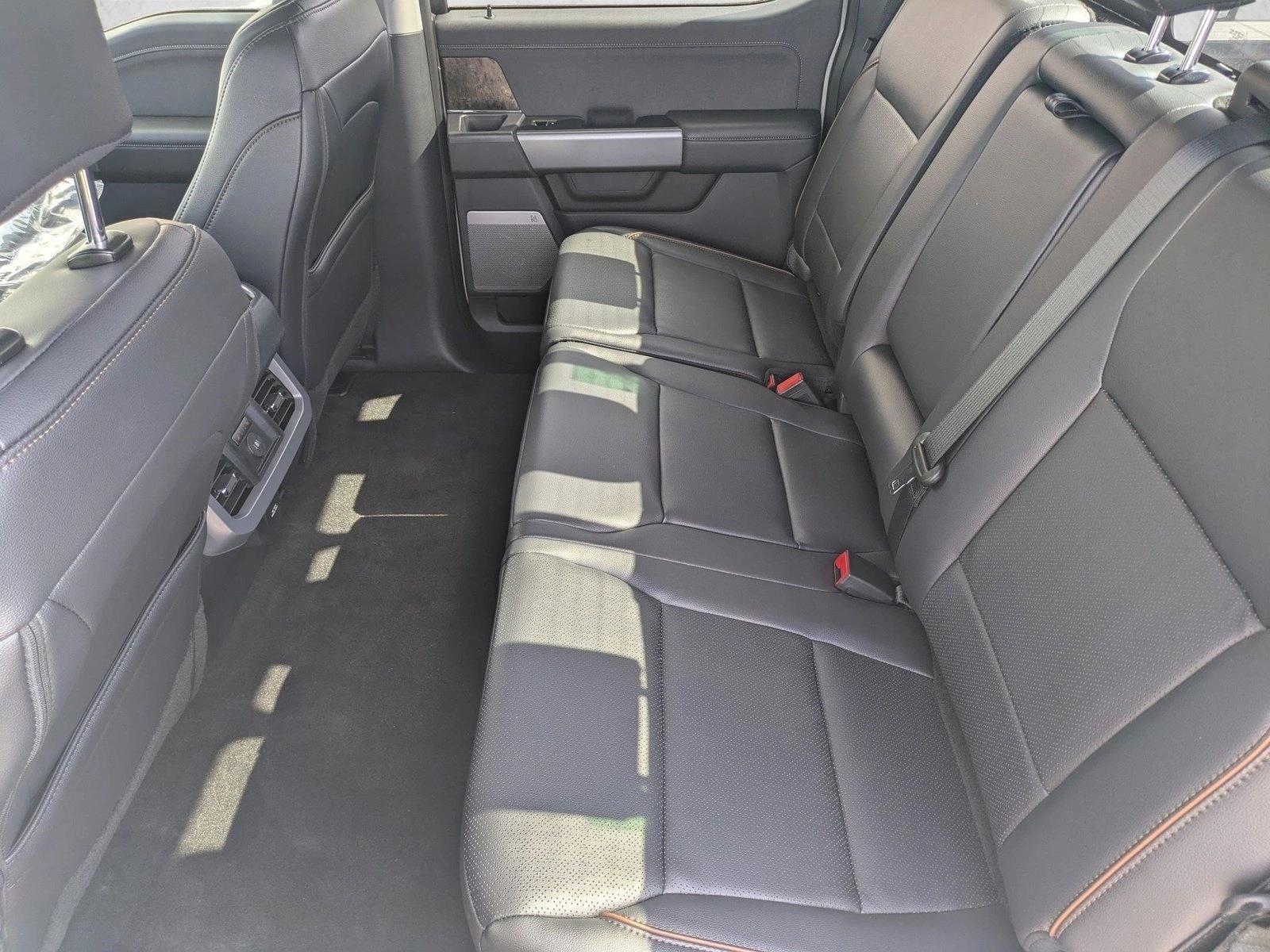 2025 Ford F-250 Super Duty Lariat - Photo 15