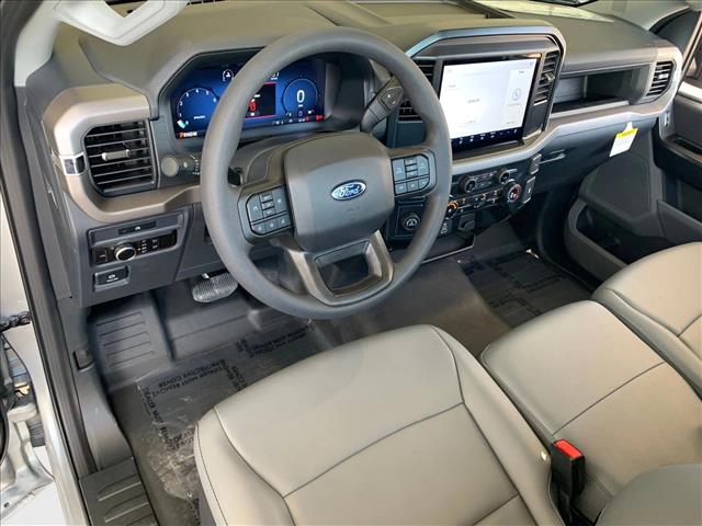 2025 Ford F-150 XL photo 3