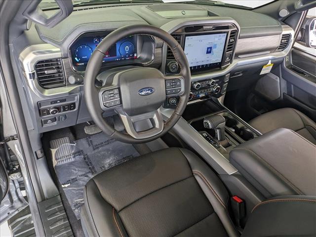 2025 Ford F-150 Lariat photo 3