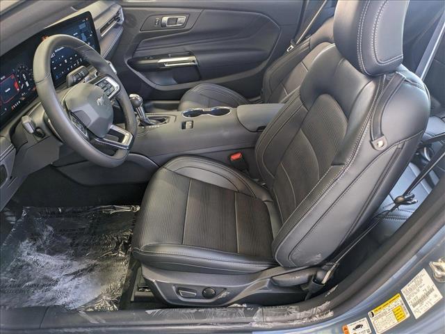 2025 Ford Mustang GT Premium photo 4