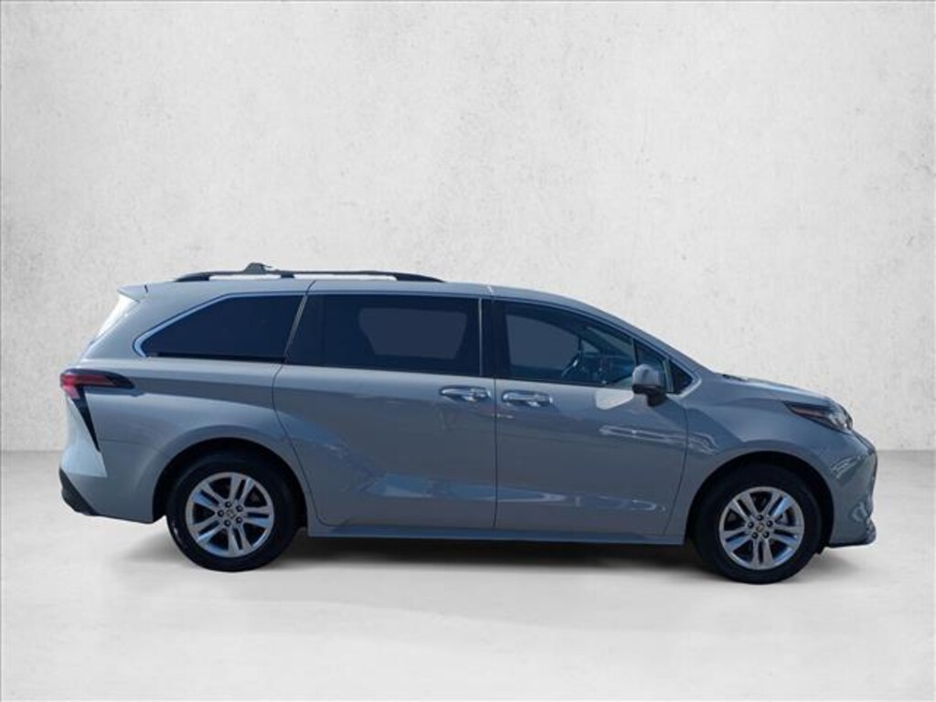 Used 2022 Toyota Sienna XLE Woodland Edition Van Passenger Van