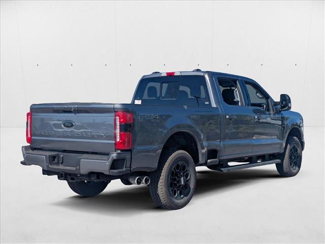 2025 Ford F-250 Lariat photo 2