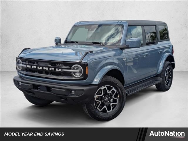 2025 Ford Bronco 4-Door Outer Banks's photo
