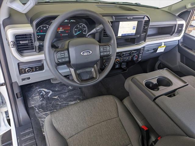 2025 Ford F-350 XL photo 3