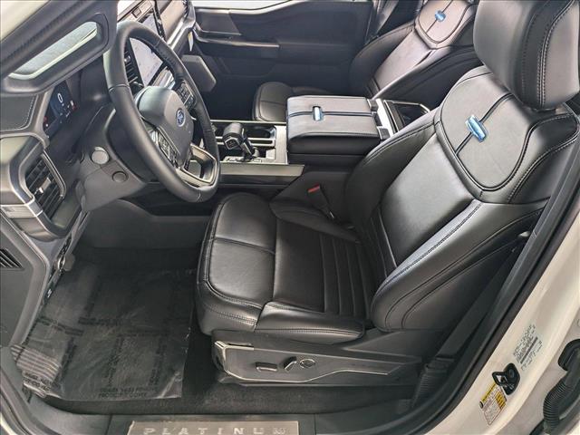 2025 Ford F-150 Platinum photo 4