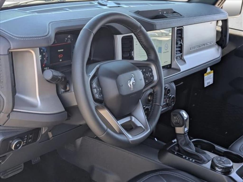 New 2025 Ford Bronco Outer Banks SUV