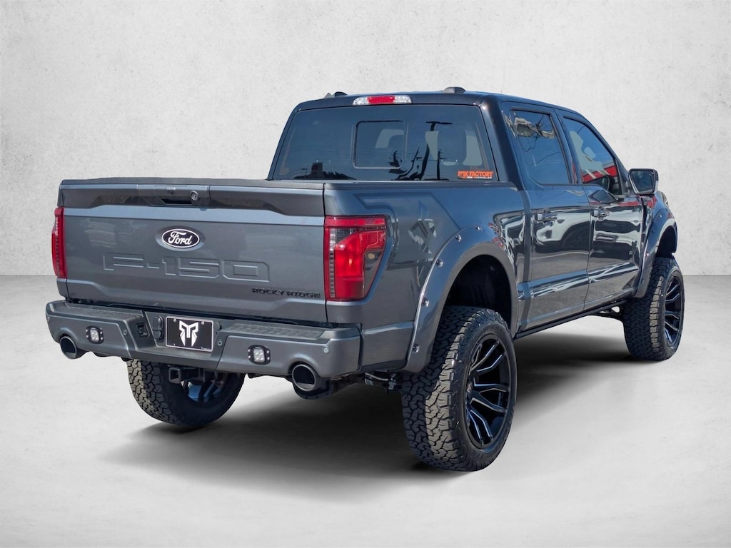 New 2025 Ford F-150 XLT Truck SuperCrew Cab