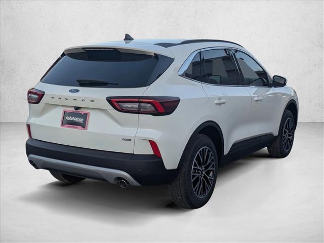 2026 Ford Escape photo 2