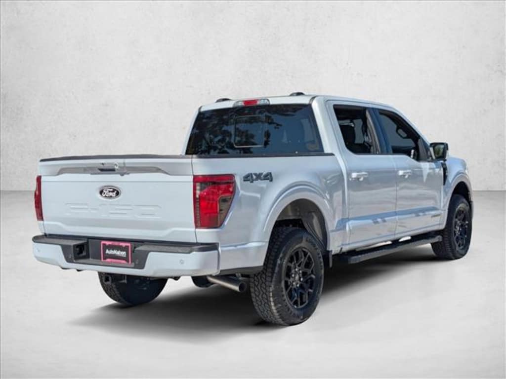 New 2025 Ford F-150 XLT Truck SuperCrew Cab