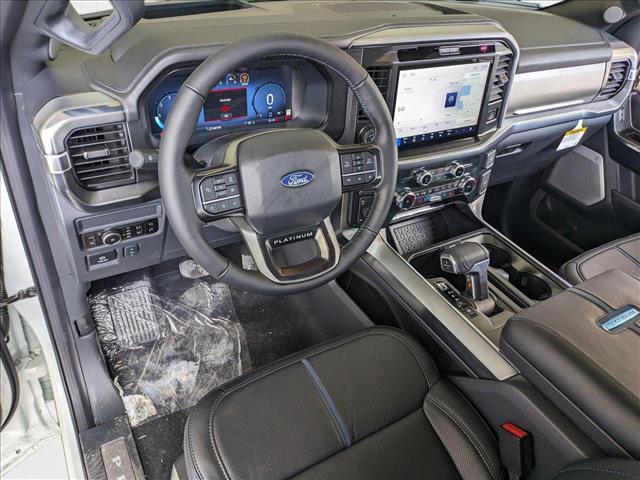 2025 Ford F-150 Platinum photo 3