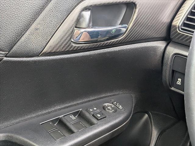 2017 Honda Accord Sport photo 3