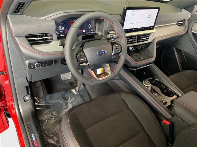 2025 Ford Explorer ST photo 3
