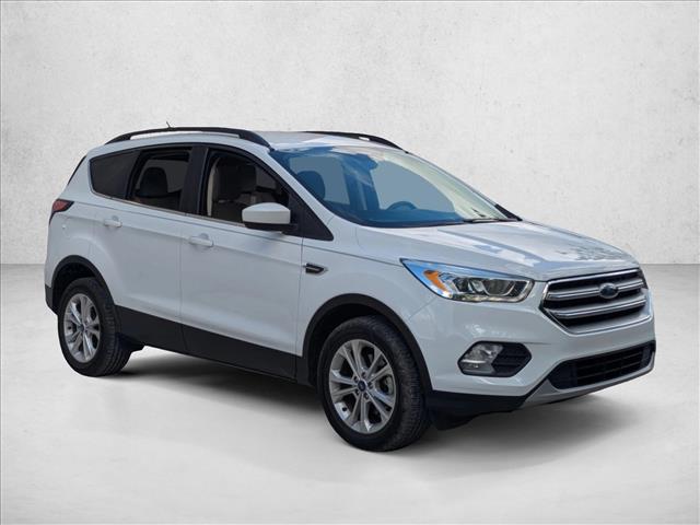 2017 Ford Escape SE photo 3