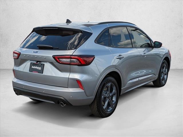 2024 Ford Escape ST-Line photo 2