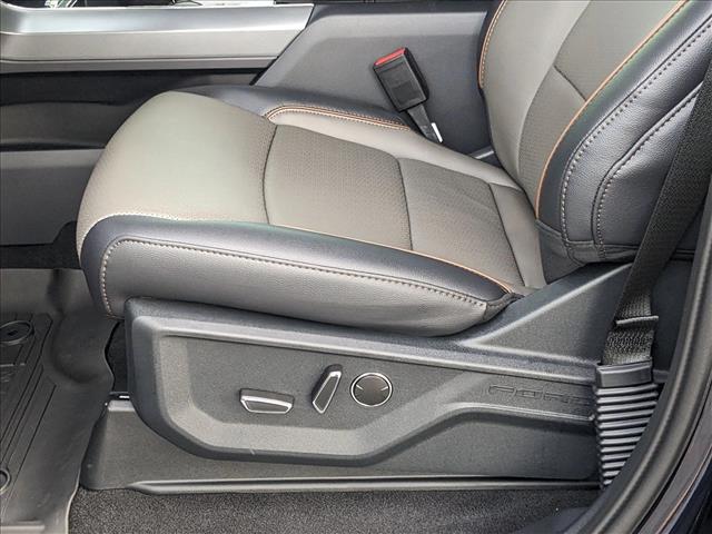 2025 Ford F-150 Lariat photo 4