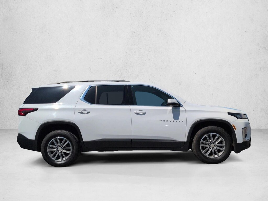 Used 2023 Chevrolet Traverse LT Cloth SUV