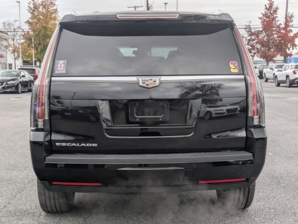 Used 2018 CADILLAC Escalade Platinum SUV