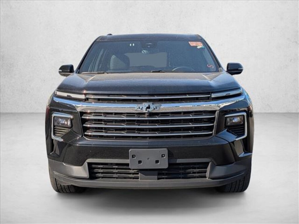 Used 2024 Chevrolet Traverse FWD LT SUV
